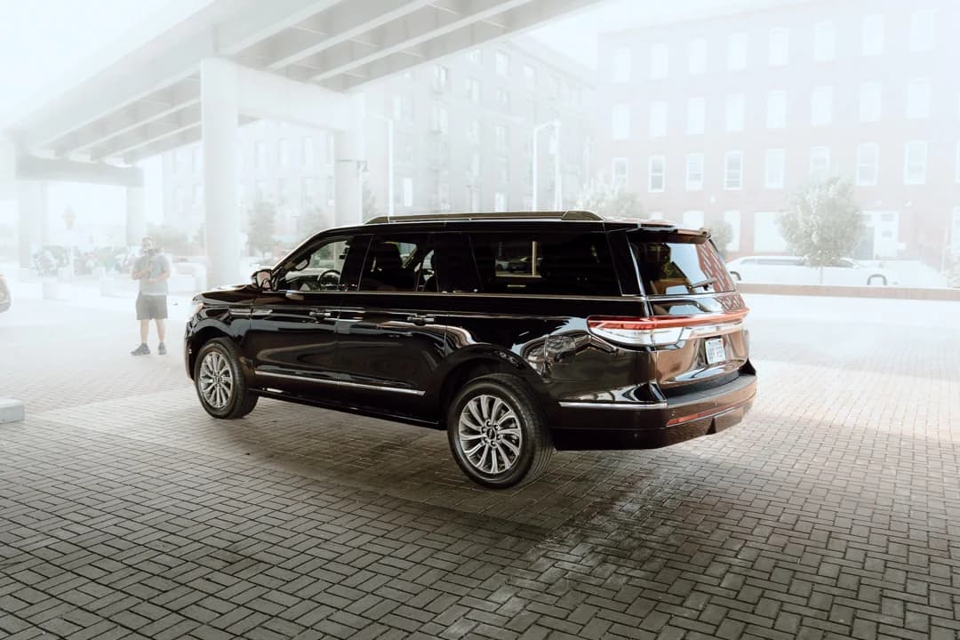 luxury suv
